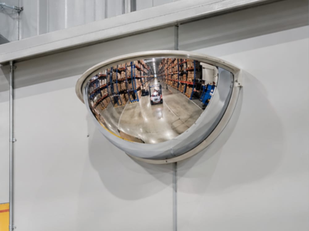 Adosado en muro de pasillo T / Cubre 180º de visión PROSOL SYSTEM